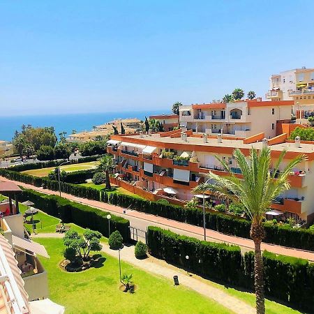 Seaview Apartment With Great Amenities & Facilities Benalmadena Exterior photo